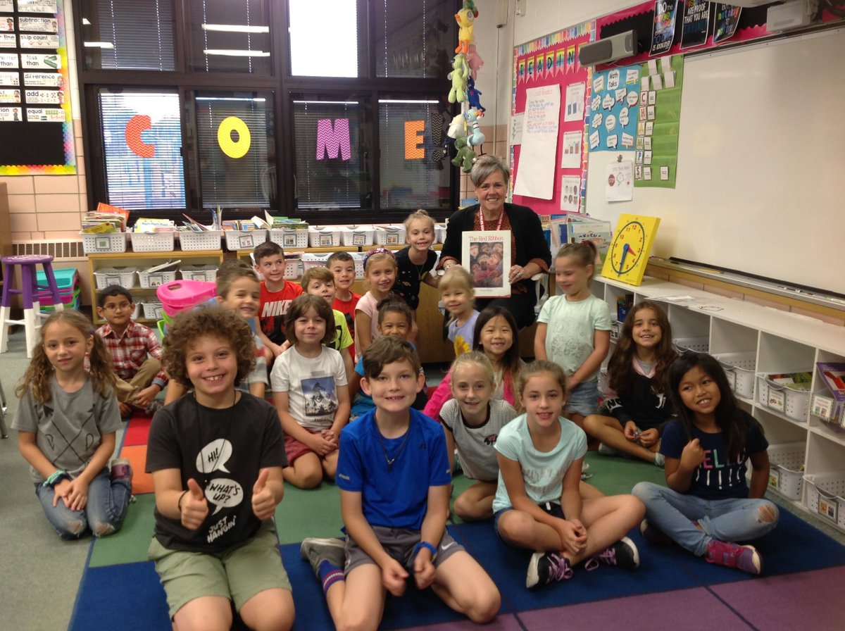 MrsWeller64's tweet photo. Dr. DeLaMar and Mrs. Donnelly surprised us as our first Mystery Readers! We listened to the Red Ribbon and The Girl Who Never Makes Mistakes! #D64smiles #EngagedD64 @FranklinD64 https://t.co/1hTbi1Jttn