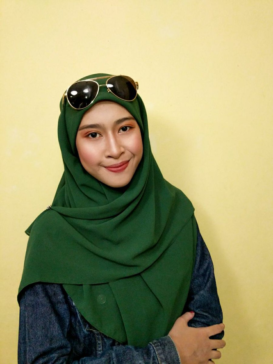melawaascarf's tweet photo. Bawal seminit (bawal inner) kain chiffon bidang 45. Mudah di pakai tak perlu pakai anak tudung dah sbb semua dah dijahit sekali.

Bawal seminit RM25.00
Jom dapatkan bawal yang ringkas dan senang dgn @melawaascarf

#bawalseminit #bawalinner https://t.co/tpjTFN4Lmv