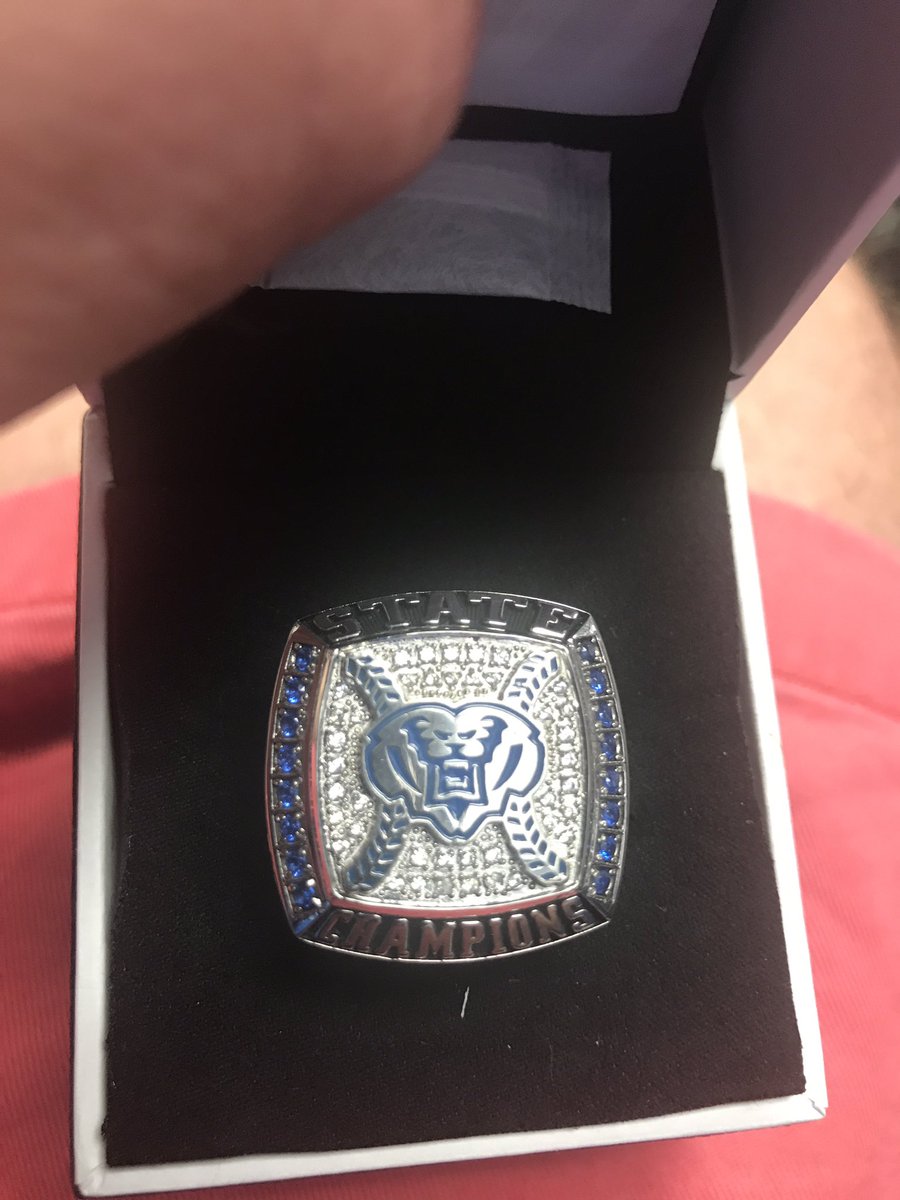 HSERoyalsBase's tweet photo. Such an incredibly special night finishing up celebration of a great group of young men who decided to become champions! Special thanks to @herffjones @IN_elite25perry, Susanna Hobson and @hsefoundation for your support! Topped off with a big @HSEFootball win! @HSEAthletics https://t.co/zb3rQMVVX2