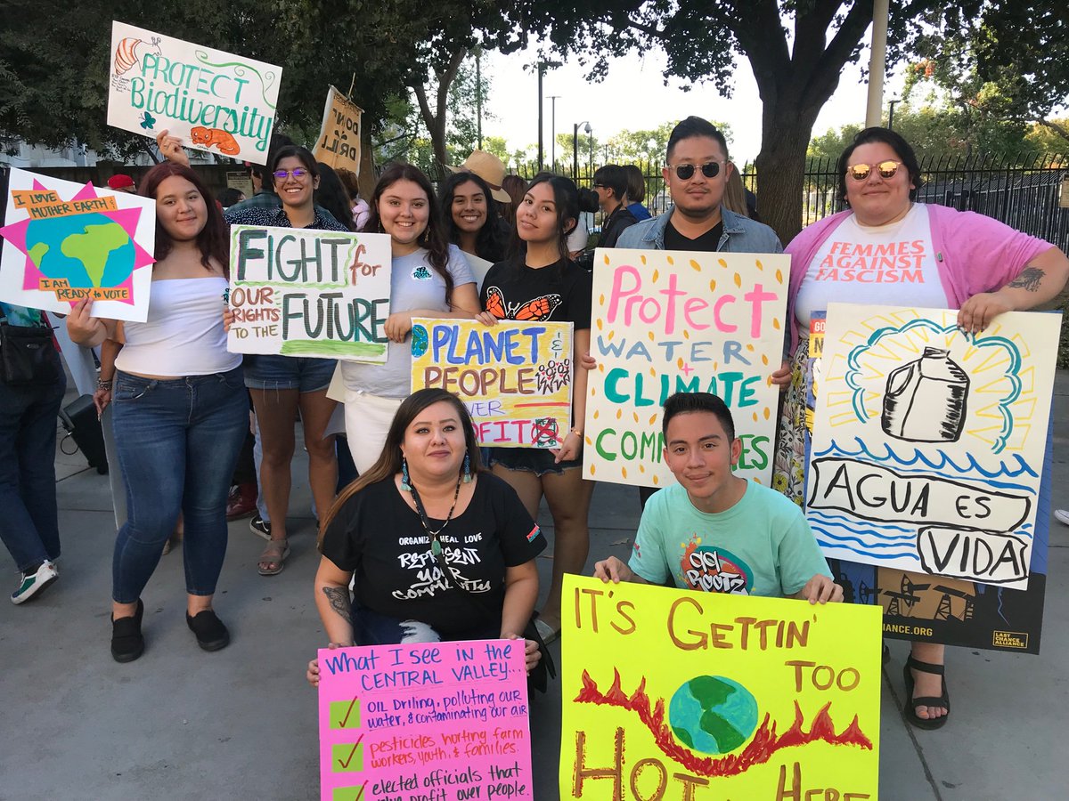 Central Valley Presente! ✊🏾🌍✨ Youth leaders, community members, & little ones STRIKE to WALK as 1, BREATHE as 1, cus we won’t stop till the work is done! 🌀 #YouthClimateStrike #StrikeWithUs #YouthVsDaApocalypse