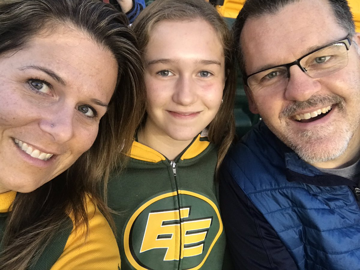 DukeAlways's tweet image. Let’s Go @EdmontonEsks!!  Cheering loud for @logankilgore tonight!!!  
#GoEsksGo 💚💛🏈💛💚 #AllConnected