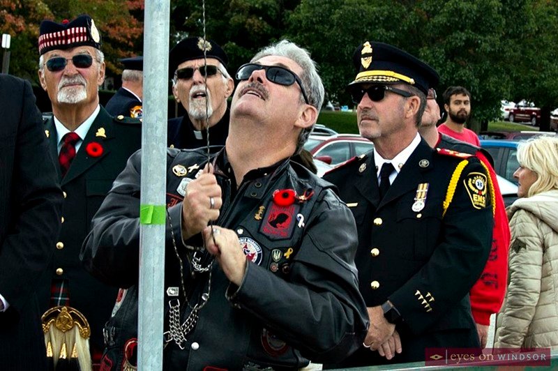 EyesOnWindsor's tweet photo. 128 Canadian Flags will be unfurled along Windsor’s riverfront tomorrow as tribute to the 128,000 Canadians killed and missing in action while serving our country (Sept 21), @VVOCFORWindsor starts at 1:30pm #YQG #FlagsOfRemembrance #LestWeForget https://t.co/4e6r5kBWPU https://t.co/vf89xSfvs9