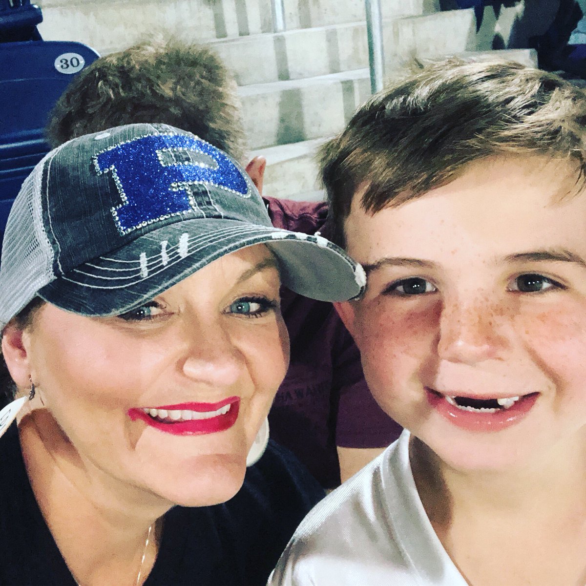 MsFortsKidsRock's tweet photo. Came to cheer for our Eagles and ran into a little cutie! 🦅💚 #GoProsper @robertson1322 https://t.co/DC2FnOuvib