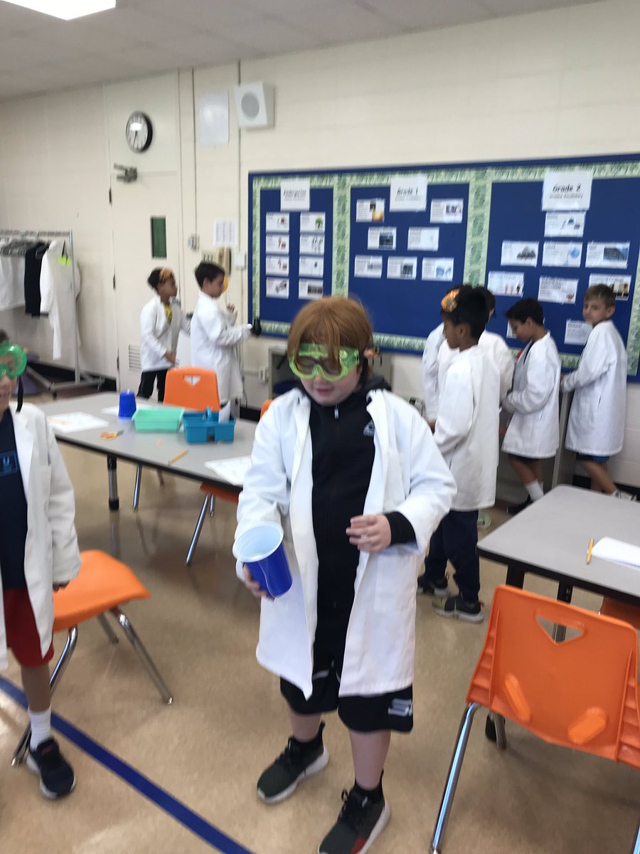 DiscoveryLabPOB's tweet photo. Studying force using a ball and cup game with Mr. Matassa’s #scientists in the #DiscoveryLab @sgrayPOB @KSeidel23 @POBSchools https://t.co/MlikmaGHda
