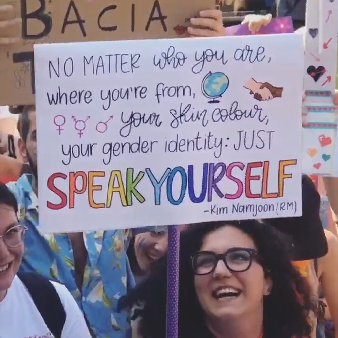 barbiefobia's tweet image. kim namjoon really is THE man, huh