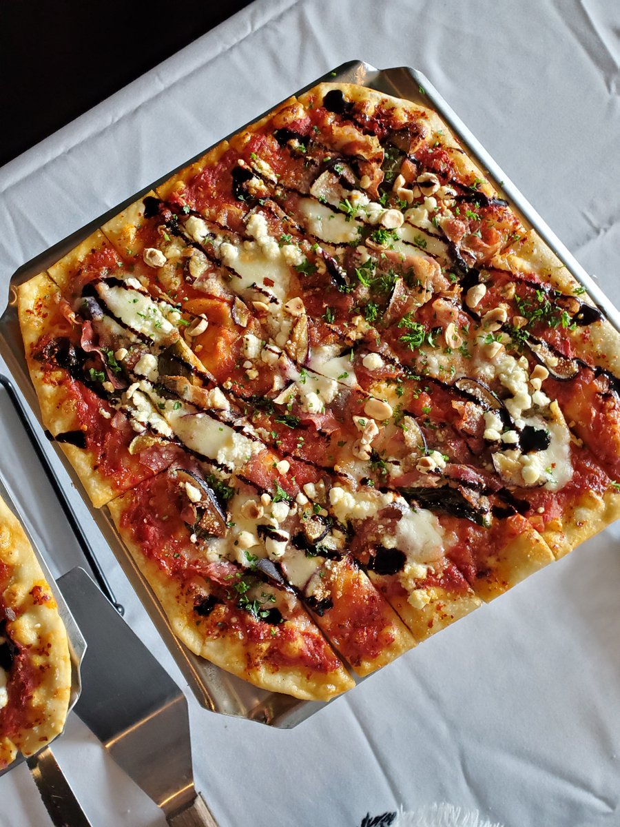 wandabaker_'s tweet photo. @YYCPizzaWeek starts today! 10 days + 40ish pizzas + one charity! We sampled 5 of 40ish pizza contenders:
@RevolutionYYC Newton II
@windsorpizzaco Sloppy Joe Pie
#CravingsRestaurant Pizza Harana
1/2 https://t.co/54ZHB1YFeB