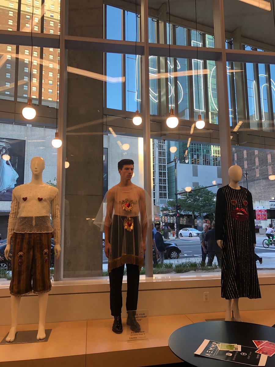 ColumFashion's tweet photo. Special thanks to @studentloop and @ColumbiaChi for capturing our LIVE MODEL display at the Student Center opening on Wednesday. A selection of student-designed garments were on display alongside live models from our cohort. Looking✨FRESH✨as always CCC Fam✌️ https://t.co/DIfya3lo9j