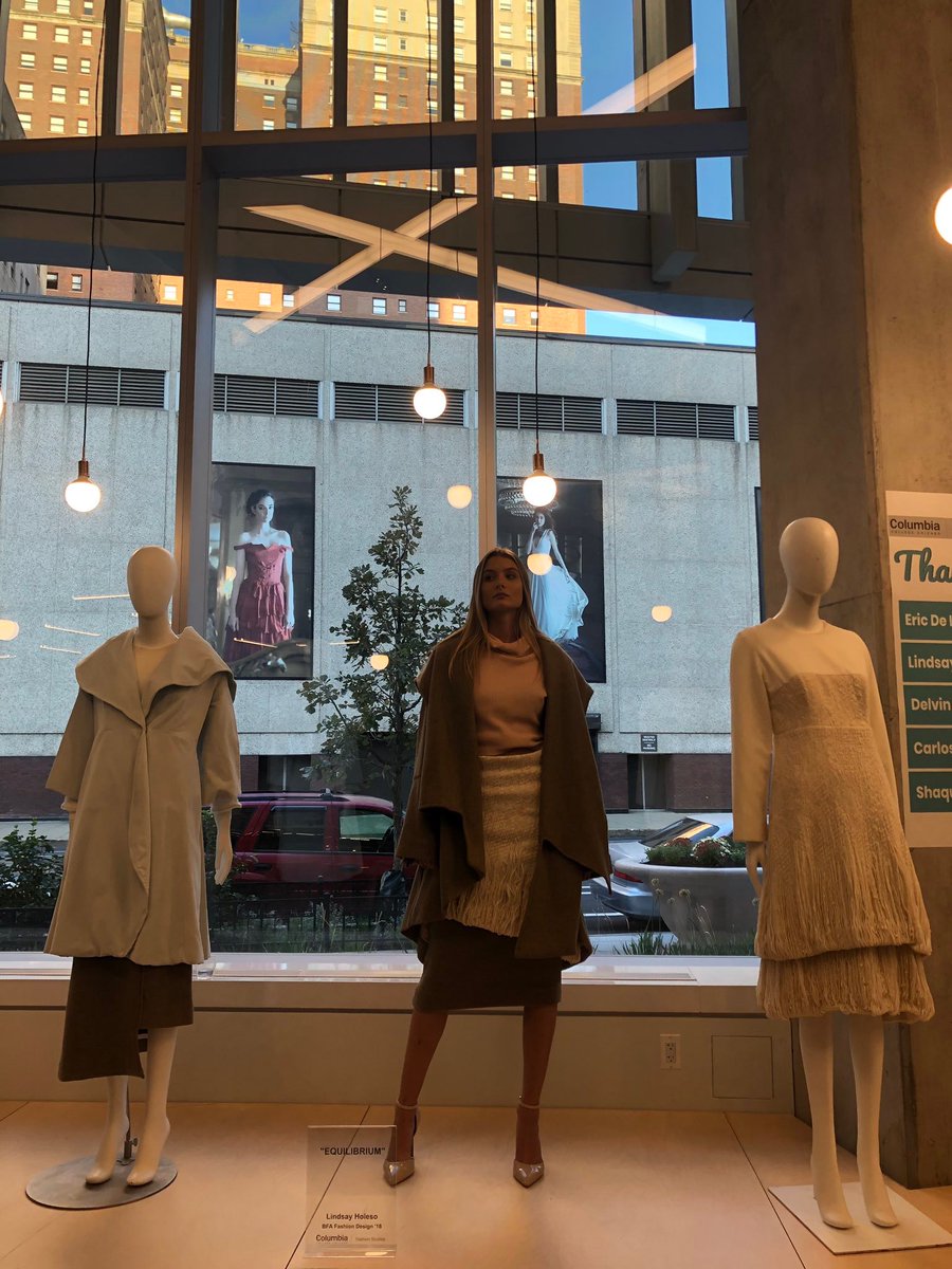 ColumFashion's tweet photo. Special thanks to @studentloop and @ColumbiaChi for capturing our LIVE MODEL display at the Student Center opening on Wednesday. A selection of student-designed garments were on display alongside live models from our cohort. Looking✨FRESH✨as always CCC Fam✌️ https://t.co/DIfya3lo9j
