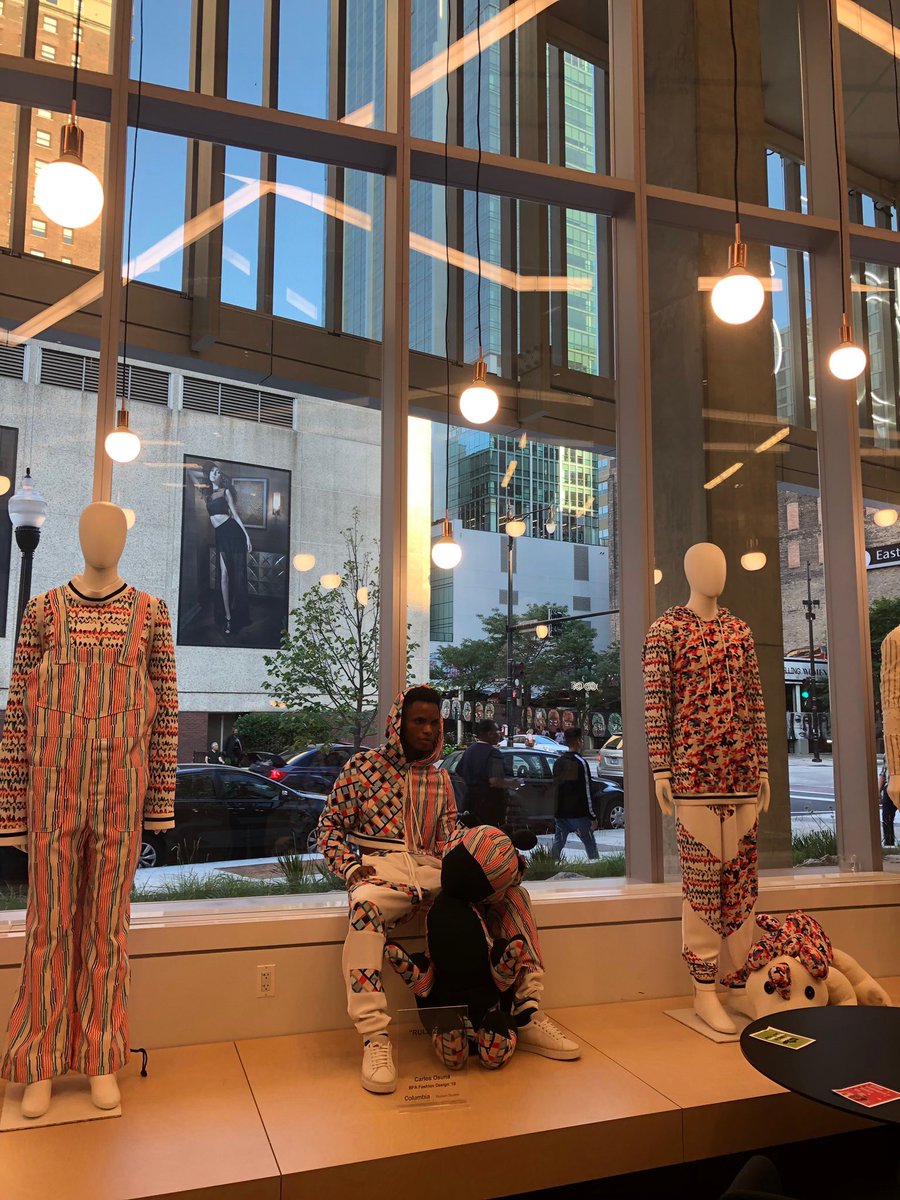 ColumFashion's tweet photo. Special thanks to @studentloop and @ColumbiaChi for capturing our LIVE MODEL display at the Student Center opening on Wednesday. A selection of student-designed garments were on display alongside live models from our cohort. Looking✨FRESH✨as always CCC Fam✌️ https://t.co/DIfya3lo9j