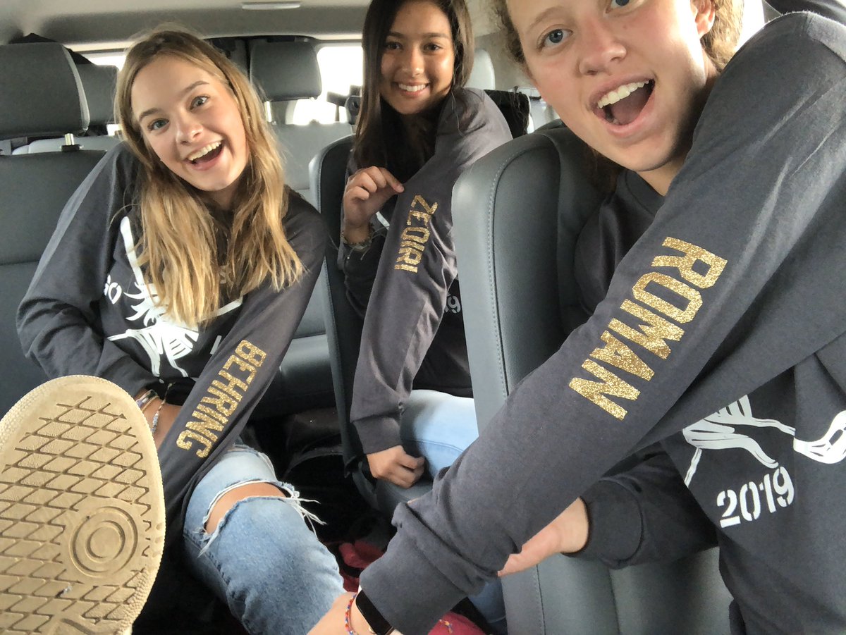 oakcreekgirlsg1's tweet photo. Excited for this Saturday Invite at Appleton! Varsity girls are off to play at Winagamie Golf Course! Good luck OCGG!! https://t.co/J8Cn8eyrKZ