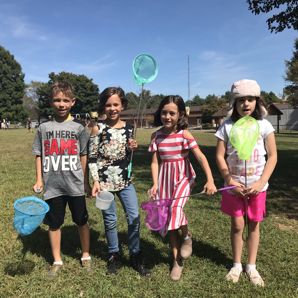 beach5girl's tweet photo. Insects in our classroom spark inquiry on the playground #liveinsects #stem #pbl #PBL @theresaklambert @dailystem @ReneeWellsSTEAM @NorthieMum @hayes_melisa @MrWeimann @KevinRickard4 @tuSTEMcenter @STEMinCCPS @wmpalensky @wendi7p https://t.co/fWTg7NncCG