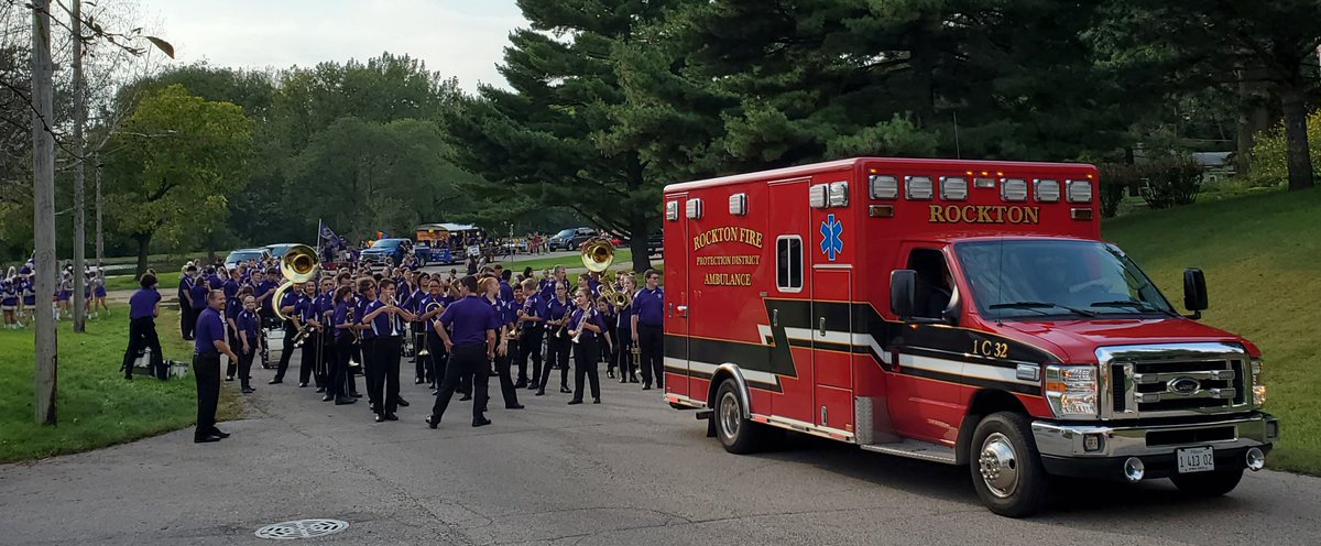 About to kick this parade off! <a href="/Hononegah/">Hononegah</a> #Hononegah #WeareHononegah #Homecoming2019