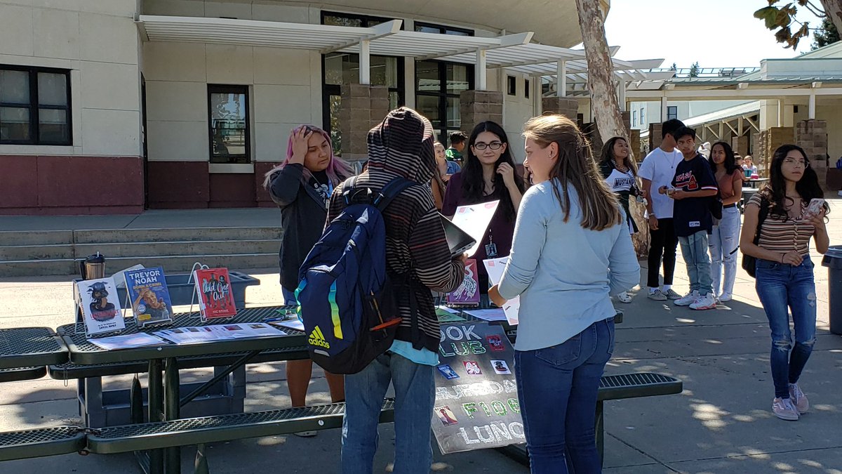 Rodriguez HS Library (@rhsbookhangout) on Twitter photo RHS Book Club at the Club Fair today! Signed up 8 new members. Shout out to officers Gia, Mionet, & Anisa for their work! We meet Thursdays at lunch F106. Thanks Mr Beadle for being a co-sponsor! <a href="/FSUSDLibraries/">FSUSD Library Team</a> #fsusdreads <a href="/rhsrodsquad/">RHSrodsquad</a> RHS Book Club at the Club Fair today! Signed up 8 new members. Shout out to officers Gia, Mionet, & Anisa for their work! We meet Thursdays at lunch F106. Thanks Mr Beadle for being a co-sponsor! <a href="/FSUSDLibraries/">FSUSD Library Team</a> #fsusdreads <a href="/rhsrodsquad/">RHSrodsquad</a>