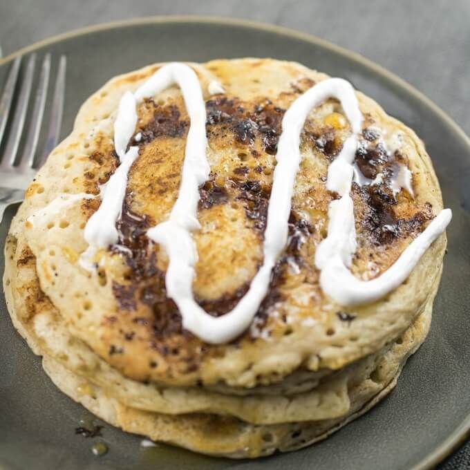 Sweet fall cinnybun swirl pancakes with cream cheese icing are the perfect way to #friyay! buff.ly/2F4bRKz #veganrecipes