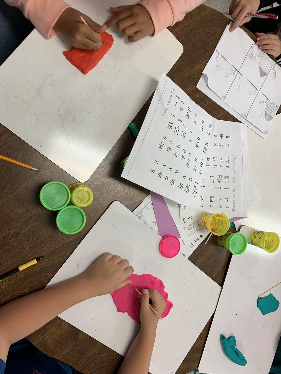 TeamIntegrity5's tweet photo. Some ancient Mesopotamia fun with stations today! #TeamIntegrity5 #ICrocks @JenWevodau @SASD_IC https://t.co/J1p11h2vSu