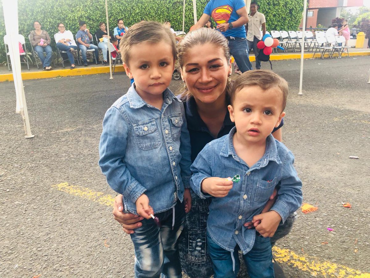 FHIS_HN's tweet photo. La actividad se realiza en el marco del día del niño y es una iniciativa del Comité de Probidad y Ética, que se cumple bajo el objetivo de fomentar espacios recreativos para estrechar los lazos de convivencia entre las familias de esa institución. #IDECOAS #Recreovía https://t.co/1LHiKXLMrq
