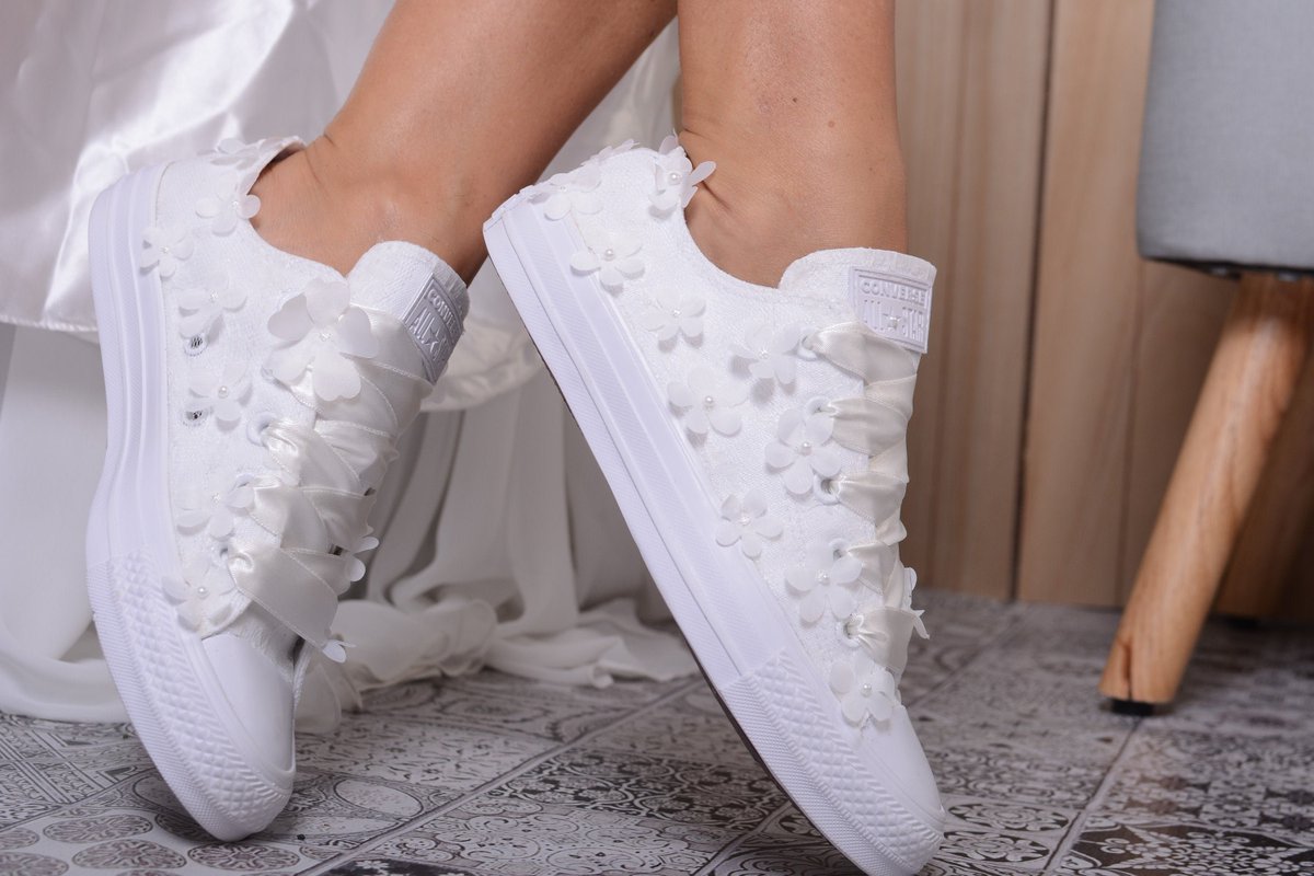wedding lace converse