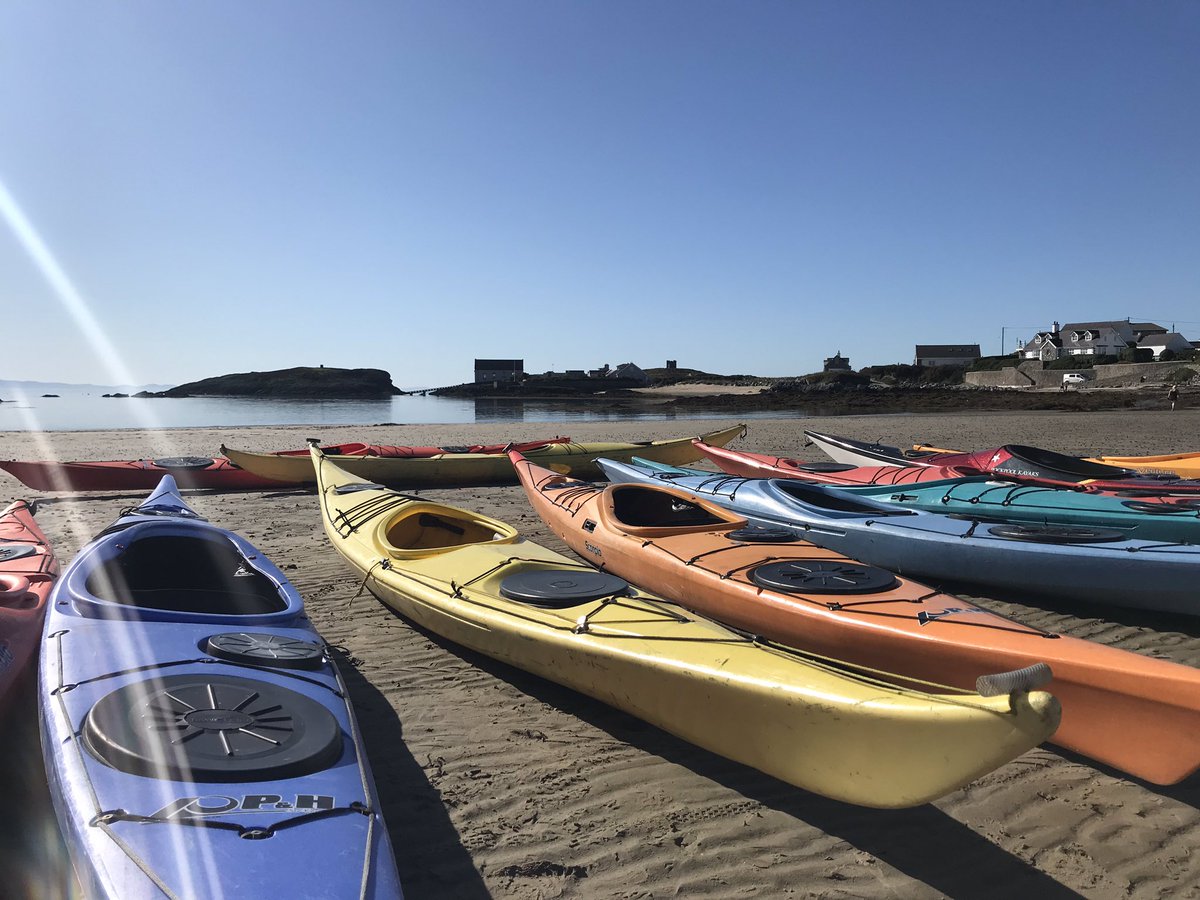 rgswdofegold's tweet photo. @RGSWorcester pupils having a taste of #seakayaking with @aretecentre #gloriouswales #adventure #DofeAdventure #DofE https://t.co/UIdlbzKZx0