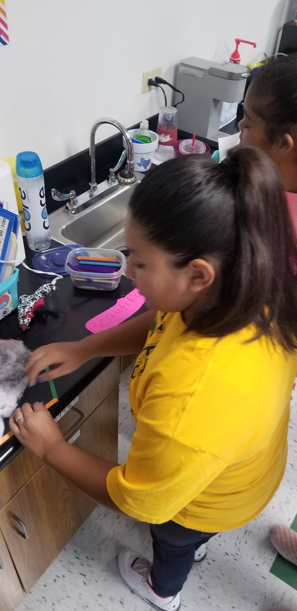 Ms. Amber Drake tweet media