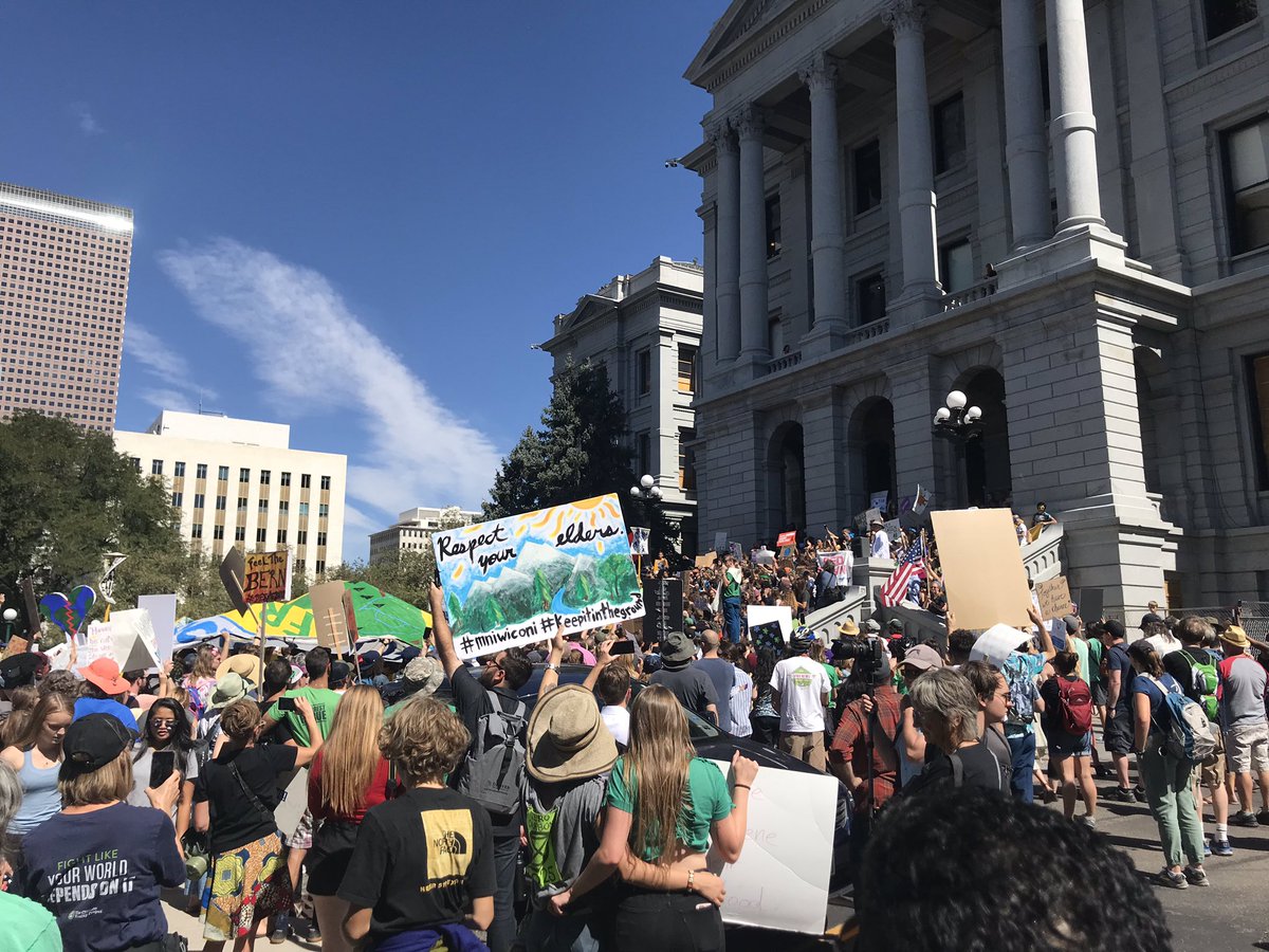 Baadbets64's tweet photo. #ClimateStrikeDenver https://t.co/9y1sT4i23x
