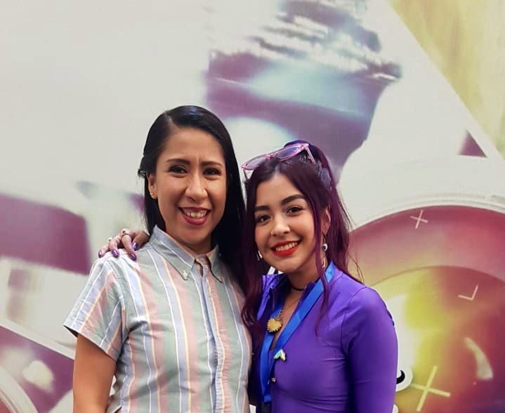 memoriacultgto's tweet photo. ¡Andamos en el @FFIELeon! ¿Qué esperan para lanzarse a dar la vuelta y escuchar las conferencias que aún faltan!? Aquí nos vemos 🤓✨📸 https://t.co/gHkybjgWAW