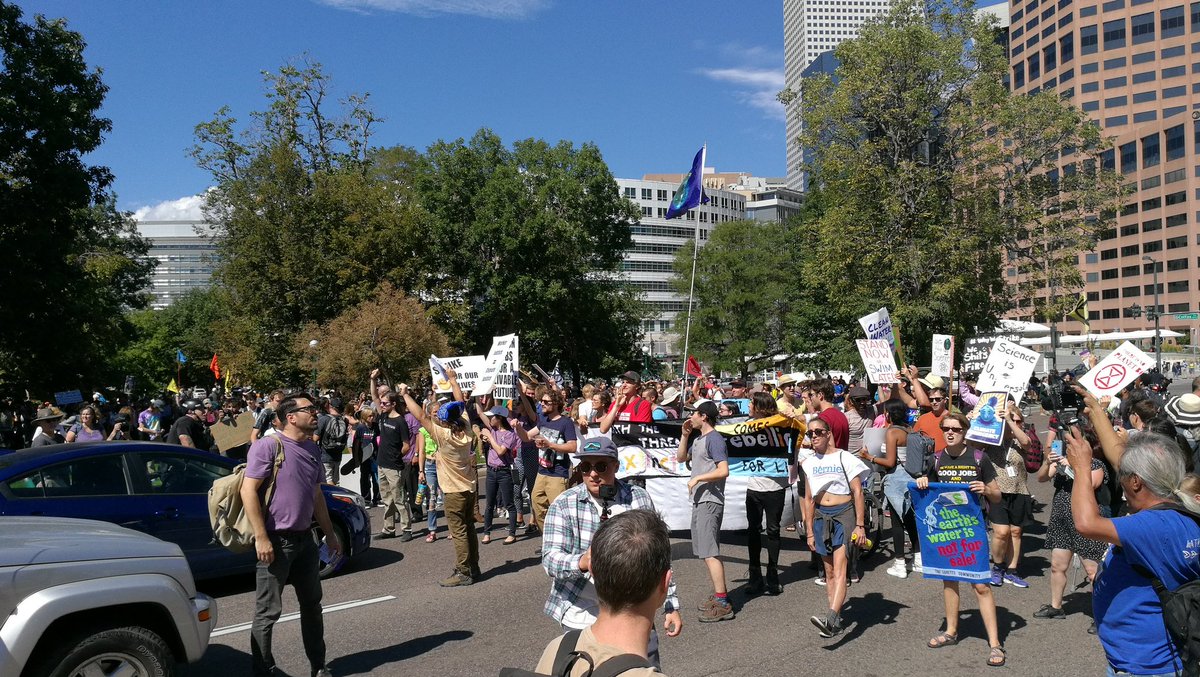 mojavelinux's tweet photo. #ClimateStrike #Denver #FridaysForFuture #DenverClimateStrike https://t.co/EVPY4su5oO