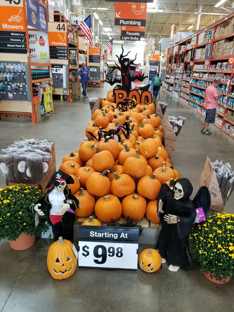 raybes63's tweet photo. Pumpkins have arrived at the White Rock HD and are ready to claim a place in your holiday decor.  Come and get them!! https://t.co/aDSIwBqHIi