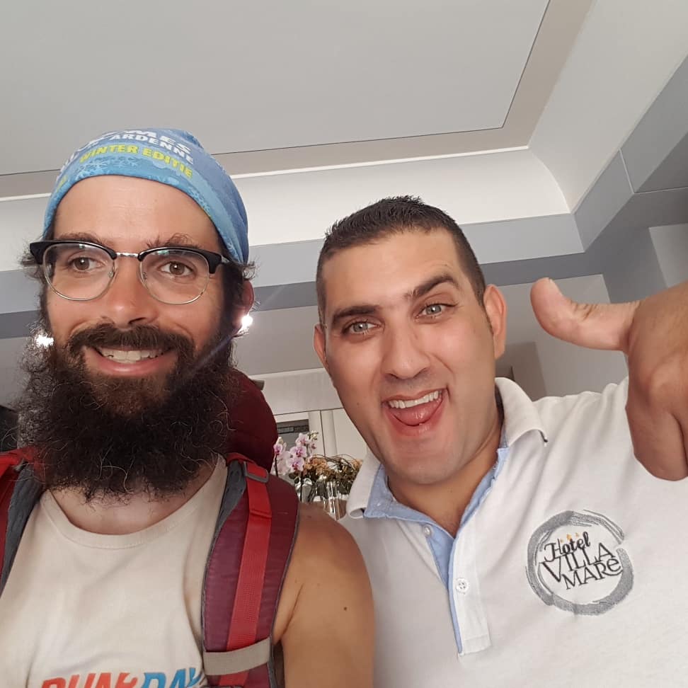 MoveTheEarthRun's tweet photo. Day 112, victory marathon! A special breakfast, a message from Limburg, ode to Loesje, dazzling mind, kite skyline, victory laps, L1 interview, celebration, Maurizio, a talk with a refugee and a bed. https://t.co/fj1wTQ23vZ https://t.co/qMcEfVRkt9 https://t.co/7ZHNhMzgNs https://t.co/Xuz30MFbfC