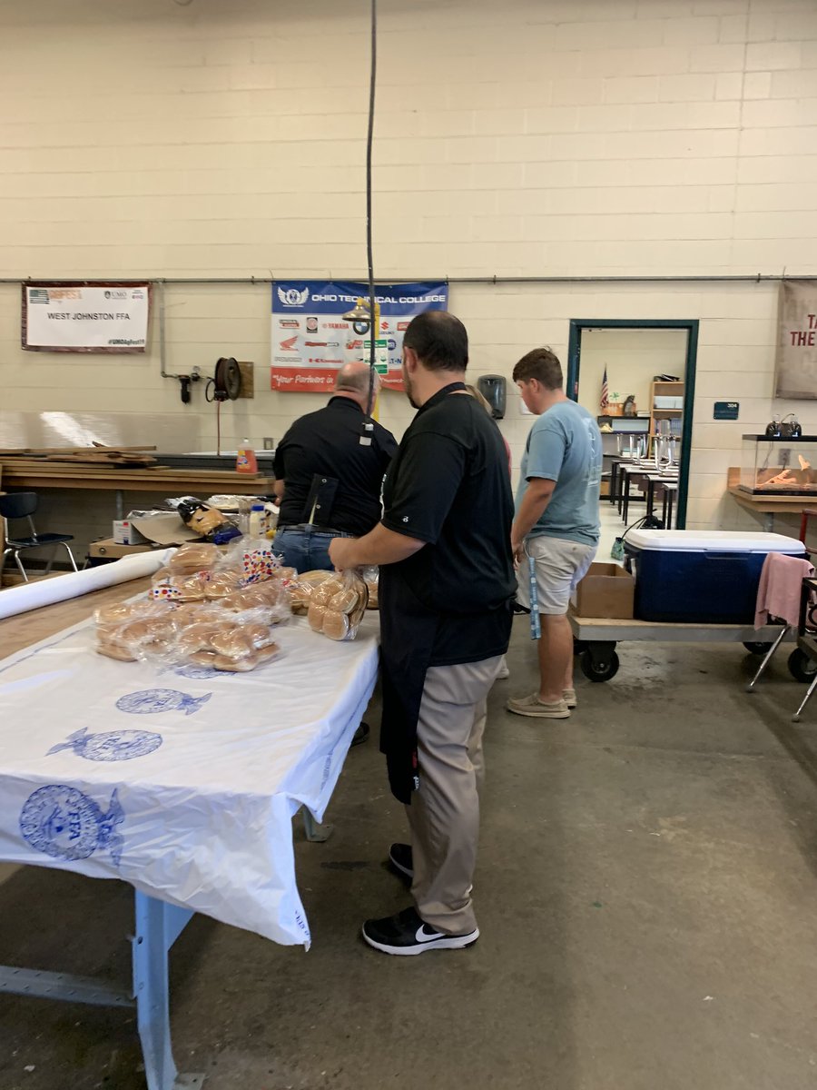 FFA tailgate before tonight’s football game thank you to who all came out!