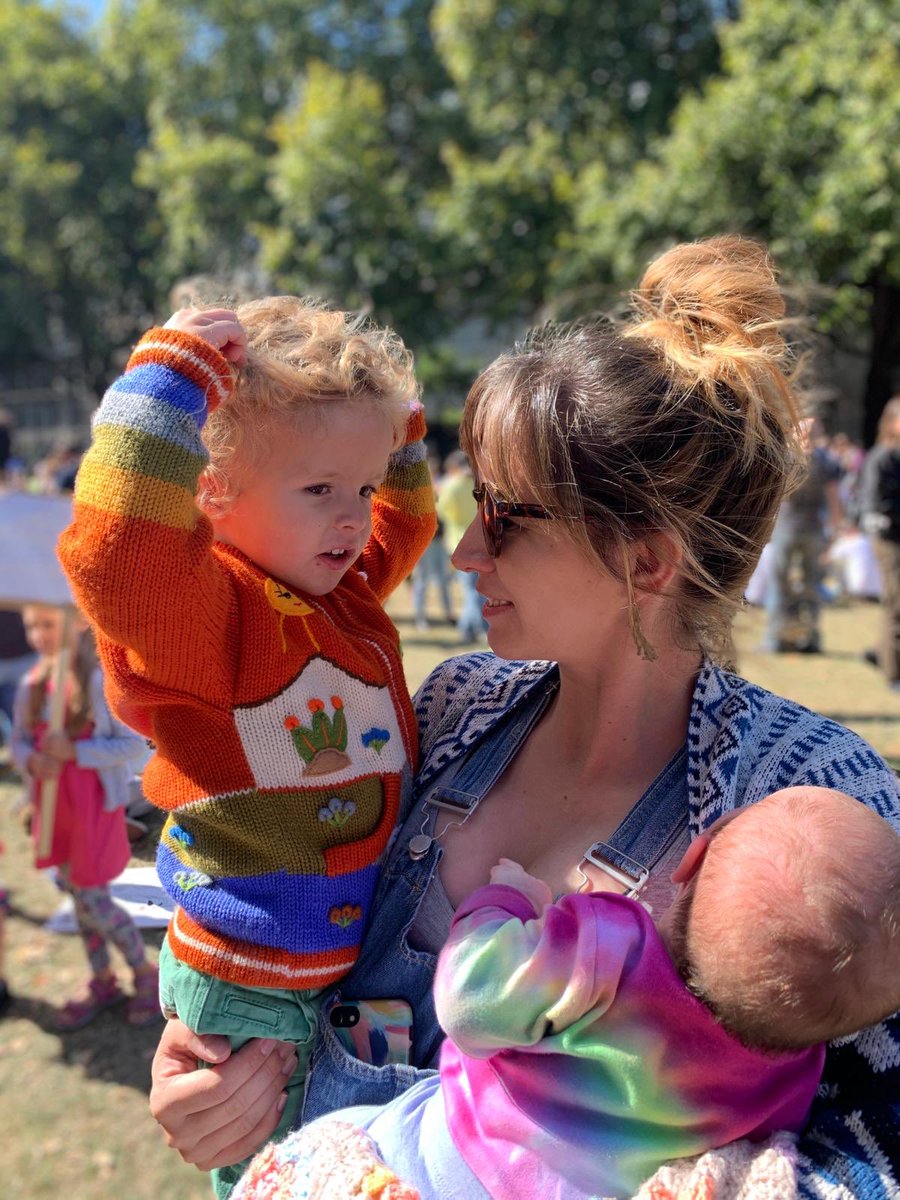 LittleAudreyCo's tweet photo. 2day was an absolute triumph!Town was heaving with ppl all working2gether4Climate change2get it shifted up the political https://t.co/Pm3iL3Uj43 was about1voice41world,our home.We WILL make policy makers listen,we WILL change the course of history!#globalclimatestrike #noplanetb https://t.co/3Tp5G2ag2b