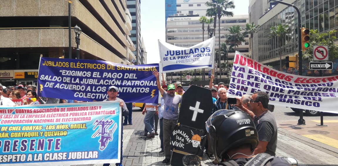 ECUADOR LIBRE DE SOCIOS LISTOS tweet media