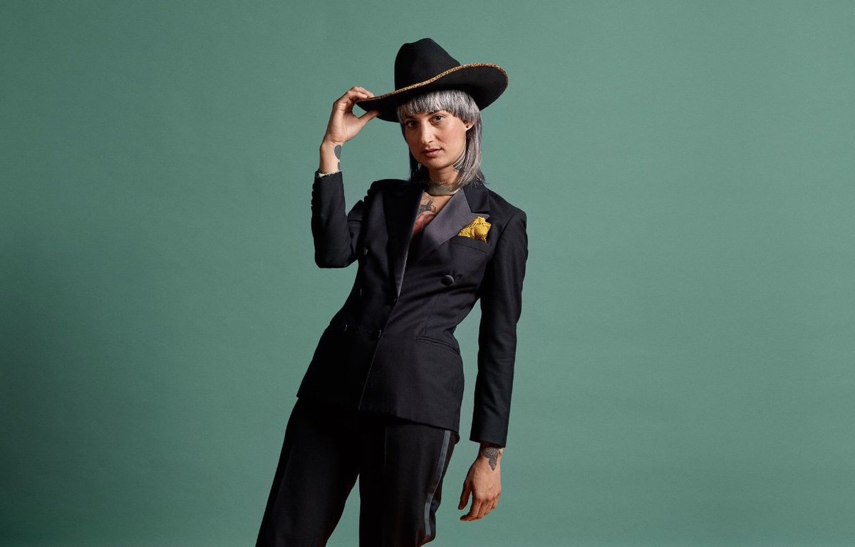 Y La Bamba bandleader Luz Elena Mendoza talks about the making of their new EP, 'Entre Los Dos,’ and queering the mariachi suit rol.st/2ACcMO6