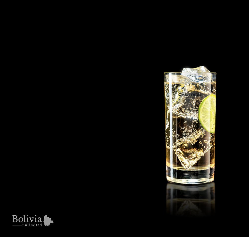 bolivianexpress's tweet photo. BOLIVIAN DRINKS!
Singani, the national spirit
By BX Team
Photo: Courtesy of Casa Real Singani
Read more here: https://t.co/z05JVaZSsf
#Tourism #Bolivia #BolivianExpress #Travel #Journalism #Culture #GapYear #YearAbroad #Photojournalism #Magazine #singani #chuflay #spirits https://t.co/4pgqjvkUrH