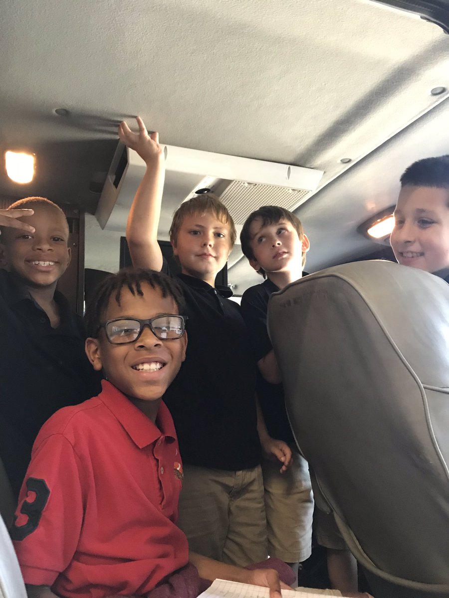 ejones604's tweet photo. Thank you to @UAHSWIRLL and @NWSHuntsville for hosting our curious students! They had a blast learning all about weather and natural disasters! @SPARK_STEM #athensproud https://t.co/65SxmxmUR1