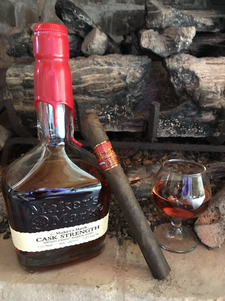 JBRAY694fun's tweet photo. Day 20 of #30DaysofBourbon with #MakersMark Cast Strength (110.5 proof) @BeamSuntory during #BourbonHeritageMonth. As always #drinkingcurious with @BourbonBanter. What’s in your glass folks ? https://t.co/G5GfuhGjtD