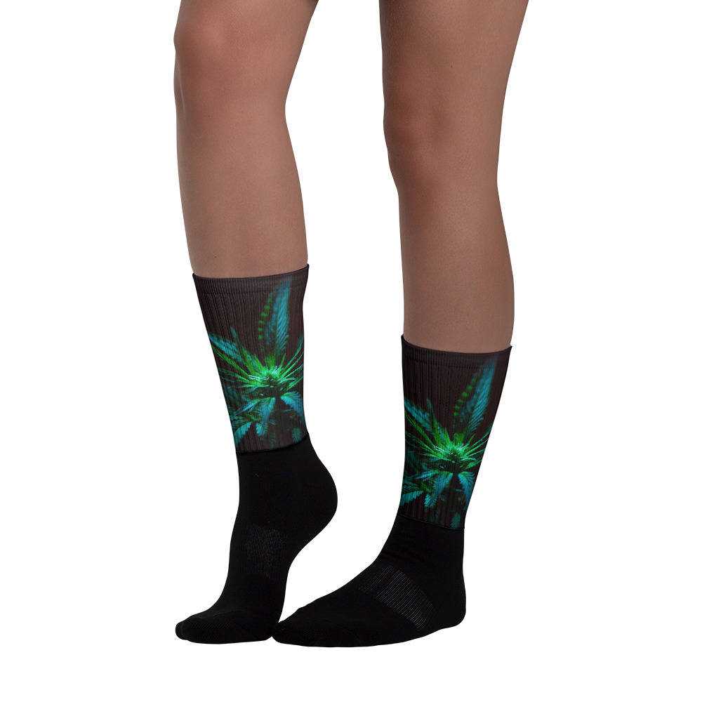 Twisted420Glass's tweet photo. 👀Cannabis Print Professional Mens Dress Socks👀
👇🧦👇🧦👇🧦👇🧦
https://t.co/dxIaSSJ1HJ
#T420G  #fashion #cannabis #style #socks #sock  #california #GiftIdeas #highfashion #weed #stylechat #christmasgifts #stonergear #stuffstonerslike #420daily https://t.co/HydMFJW48U