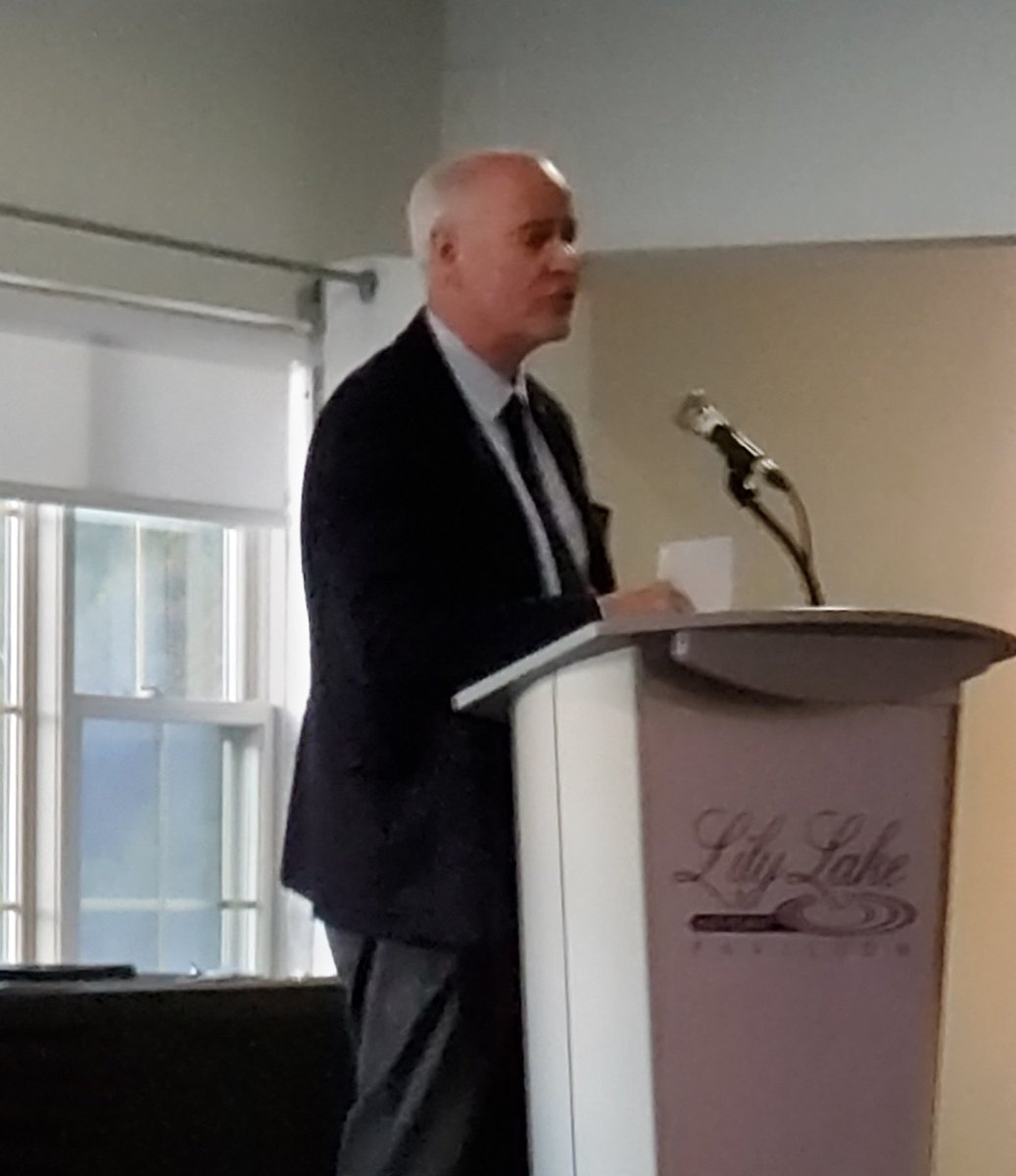 FrankKenny's tweet photo. Canadian Chamber of Commerce Presiden/CEO, @PerrinBeatty, making remarks at the Chamber of Commerce Executives (CCEC) annual conference.
Great turnout. Well done CCEC.
#CCECAGM #CHAMBEROFCOMMERCE #FJKontheMove https://t.co/5WEcnHQcPd