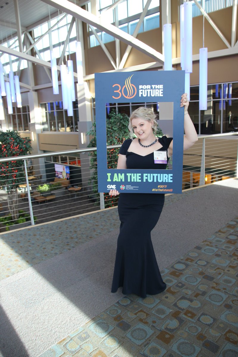 lindseysland's tweet photo. Felt like a million bucks in this amazing dress from @RenttheRunway at the @GrtAkronChamber #30FTF event! 💃🏼 https://t.co/b6aIasKChk