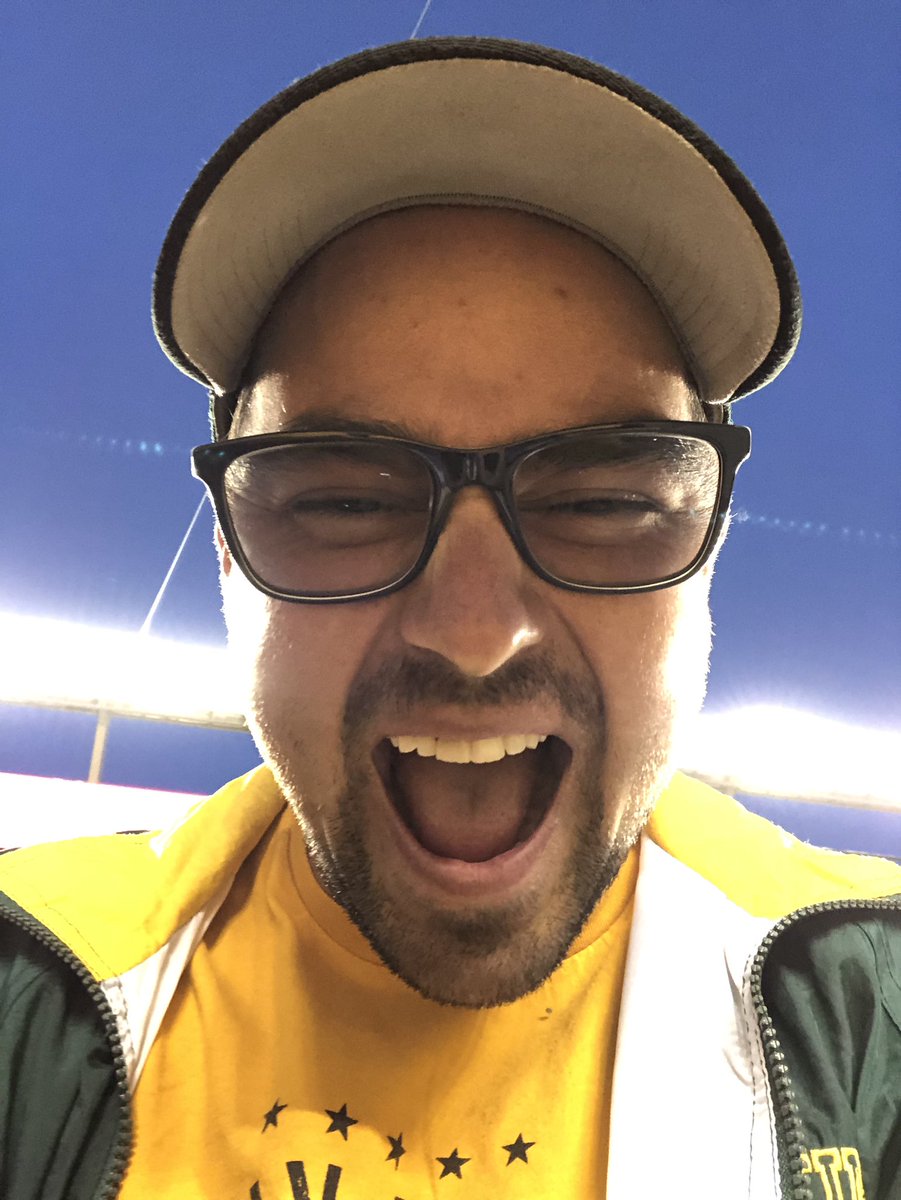 AlRivard420's tweet photo. #Telus #allheartesks #telusallheartesks #Esks https://t.co/RgtCM1oXUr