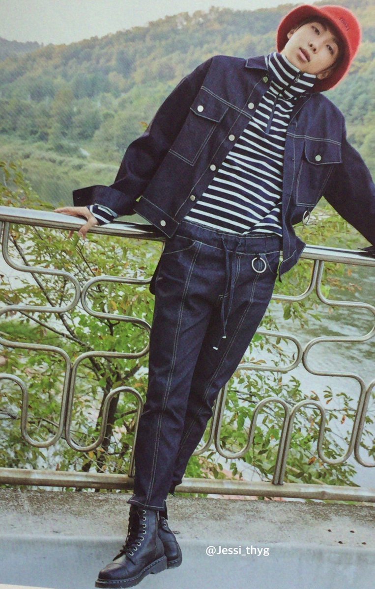 QueenMONORules's tweet photo. I don't care what anybody say i love this outfit on #Namjoon!
#남준
#Joonie
#준이
#RM
BTS
#Namjoon_Is_Talented #Namjoon_Is_Handsome #Namjoon_Is_Beautiful #Namjoon_One_Of_A_Kind #NamjoonRap #NamjoonRapper #NamjoonReflection https://t.co/fdf2bTfgh2