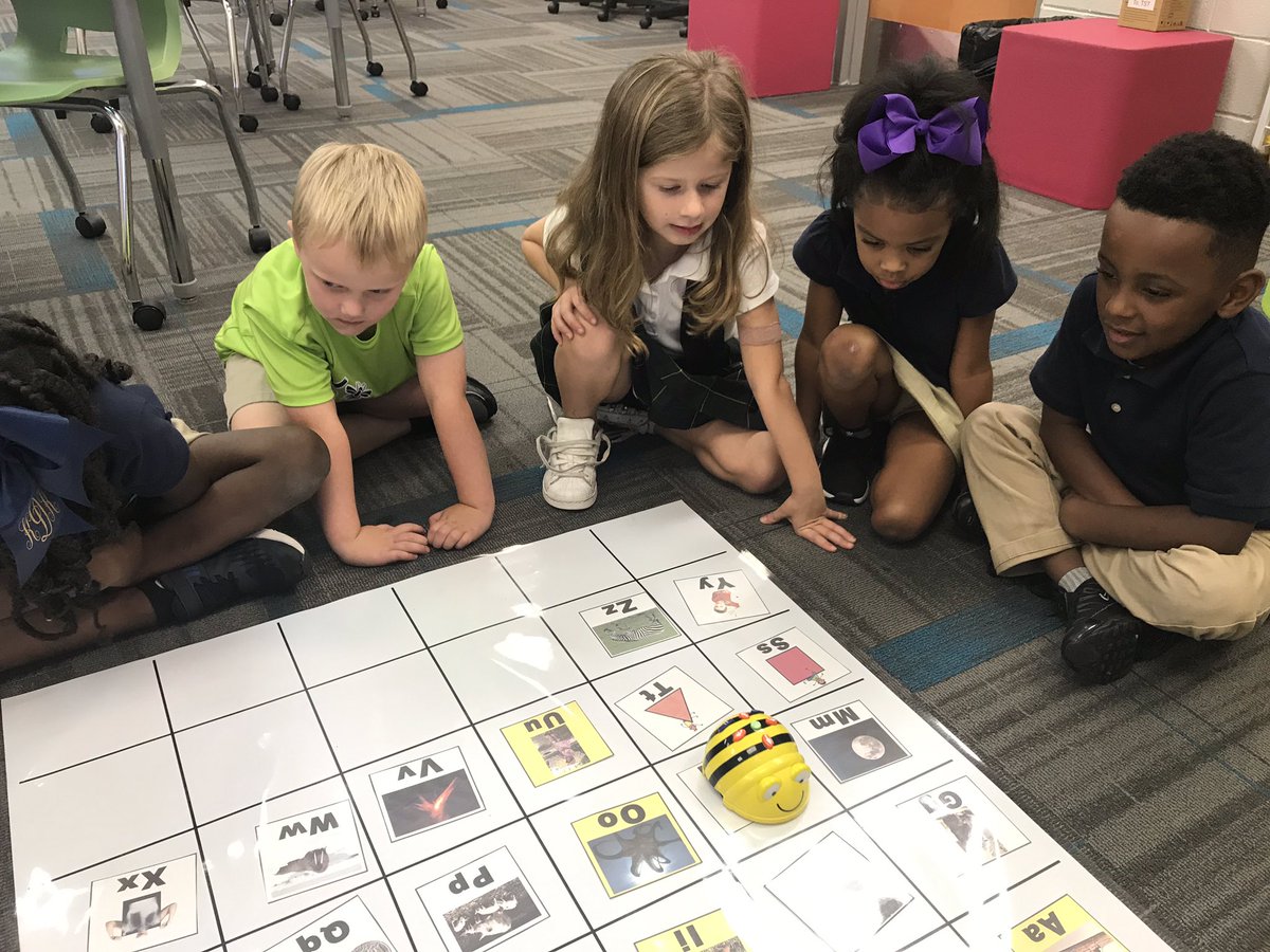 CollierColLABr8's tweet photo. @lisaryoung kindergarteners practiced identifying letters and letter sounds while coding #BeeBot @CollierES @empowermcpss #LearningLeading #BeeTheImpact https://t.co/Fdaz1L2XbT