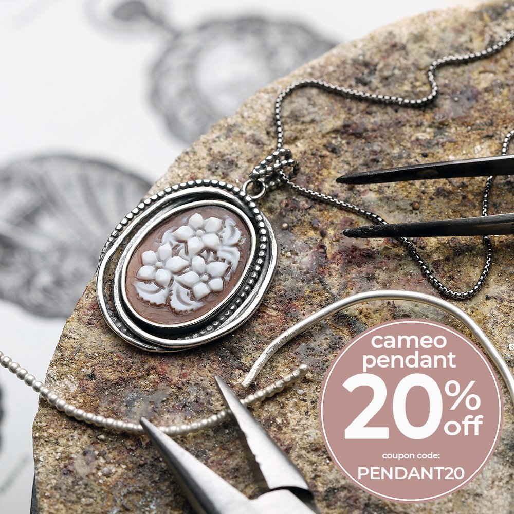pazcreations's tweet photo. We're Skipping Straight to the Treats! - https://t.co/MsMyB2BdE1 SAVE 20%=50% During the Fall Flash Sale! Now through September 22! https://t.co/ot7AHBwxFW