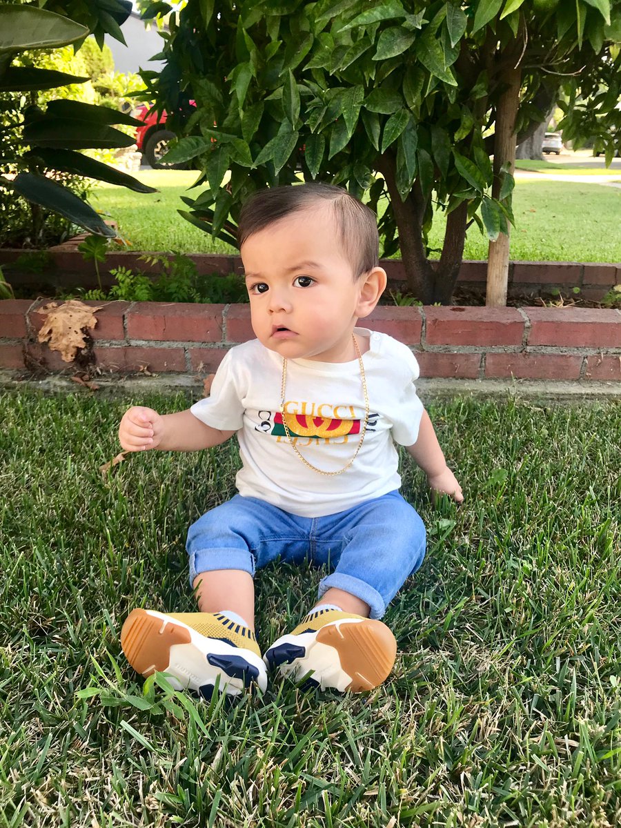 _r0b94's tweet photo. Nephew got the Gucci and the Burberry 🥴 https://t.co/wH7aNvJItB