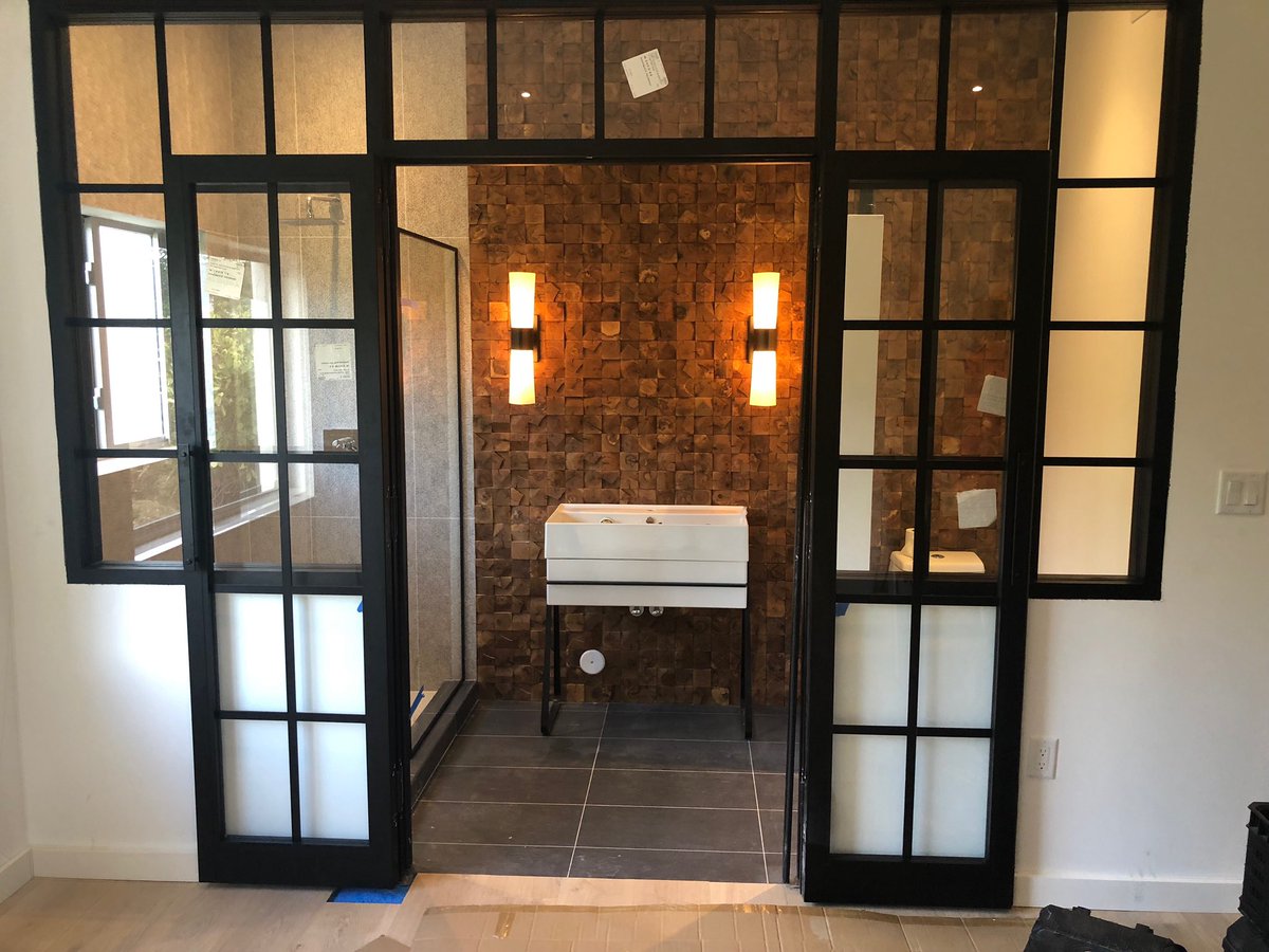 AmeriglassS's tweet photo. We as a team pride our selves in the service we provide! Our clients will always get what they ask for! #industrial #subwaytile #remodeling #bathroom https://t.co/JV3Ndtm7kz