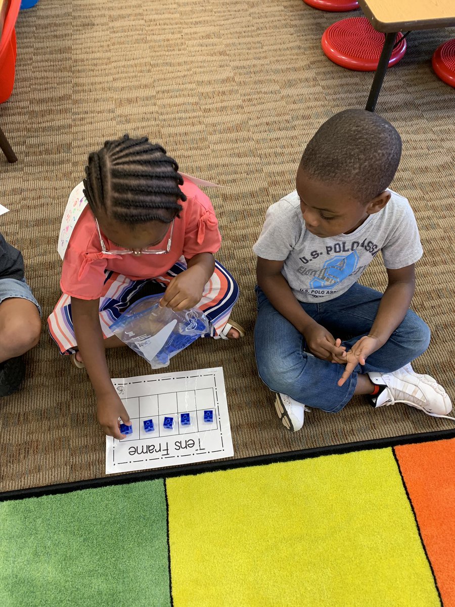 MrsSandiferLES's tweet photo. Mathematicians had fun thinking of a number for their shoulder partner to build on a ten frame! Partners had to check their work and then switch roles. #thisisleaphart #handson #checkingourwork #mistakesaregreat #pridein5 @LeaphartElem @LexRich5Schools https://t.co/hjdlDGS40B