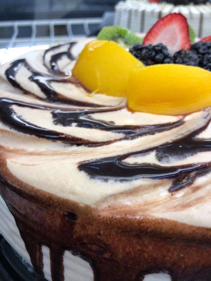 Para todos los eventos que tengas el fin de semana, haz tu pedido de pasteles con nosotros. Llama al: 5560 5464 o 5096 3979
.
.
.
.
.
#LaAbeja #CocinamosExperiencias