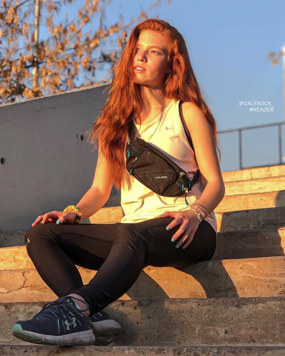 Haz deporte con tu #banano #Head.
Te presentamos el modelo Duff, liviano y resistente.
Encuéntralo en tu #HeadStore
.
.
.
Duff: $8.990