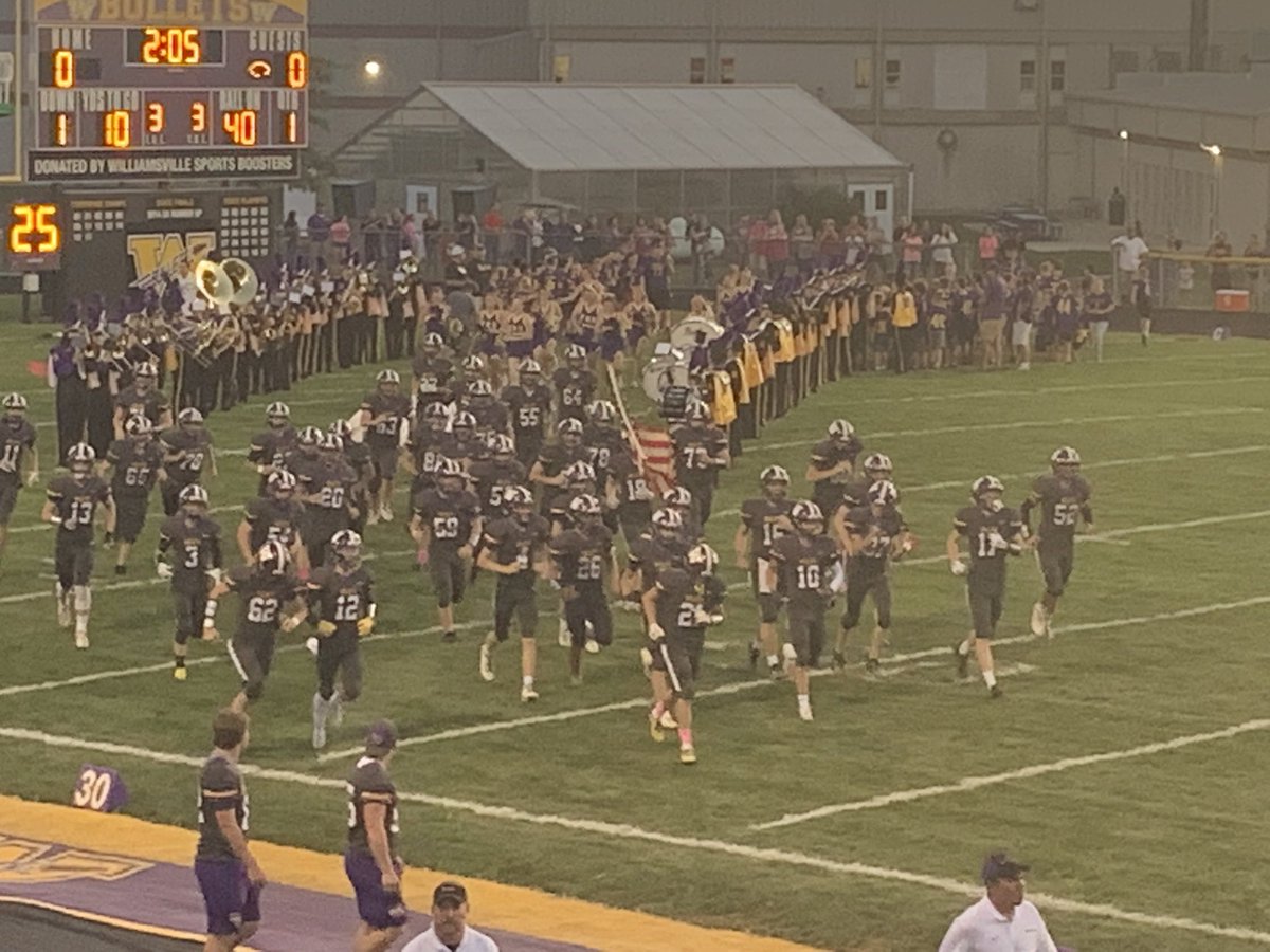 WCUSD15Supt's tweet photo. There’s nothing better on a Friday night. #boysofthefall #bulletpride #proudsupt https://t.co/bAG6zbWl8B
