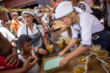 eecradio's tweet photo. ¡Llega la Ayuda Cristiana a San Felix! Asiste y se protagonista de un servicio de amor y bondad. #PrimeroEsLaGente https://t.co/ZqmMgxuHuG