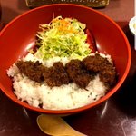これは…!900円のソースカツ丼を頼んでこれを出されたらどうする？